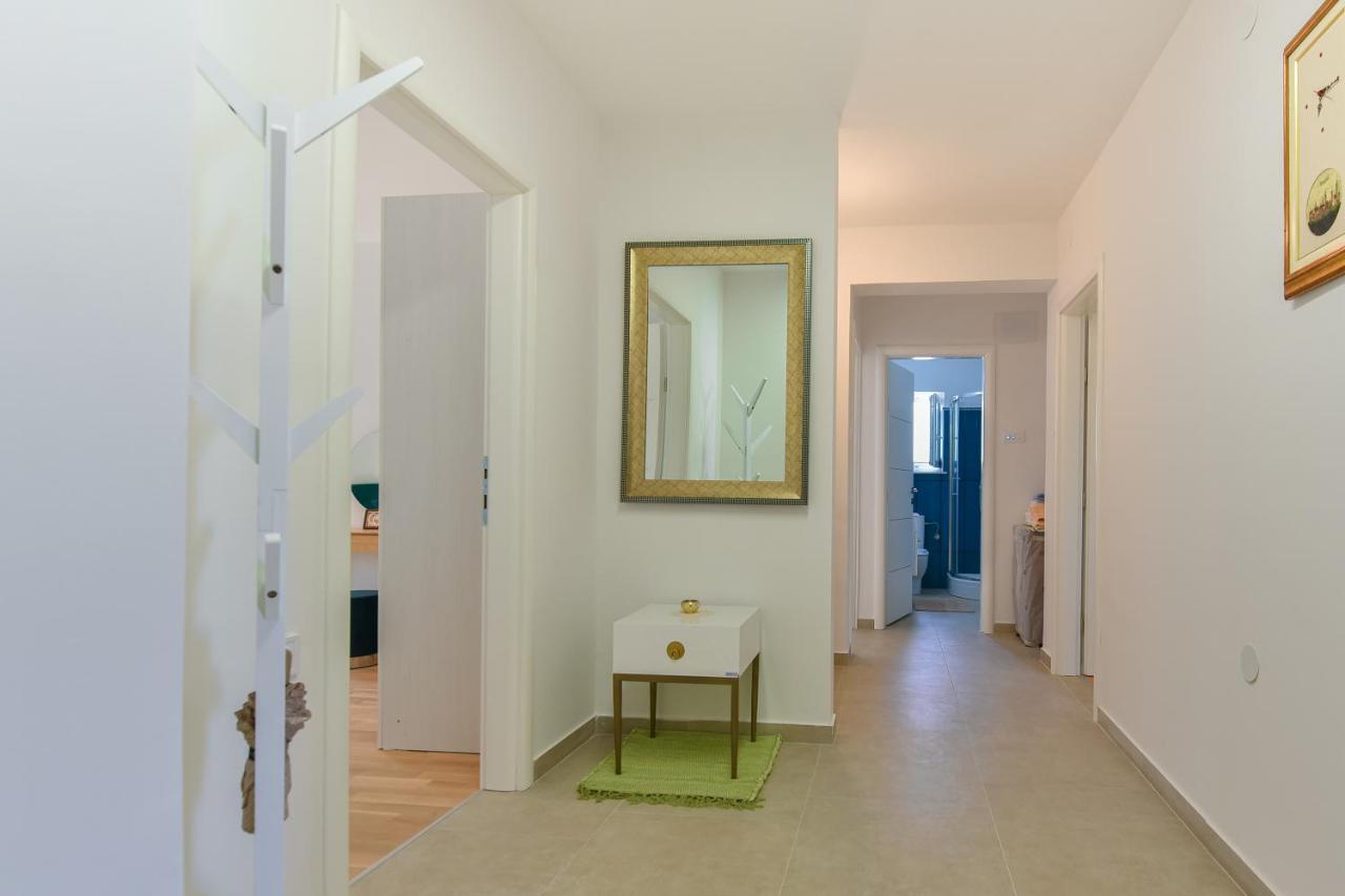 New Luxury 3 Bedroom 4 Air Conditioners Zadar Exterior foto