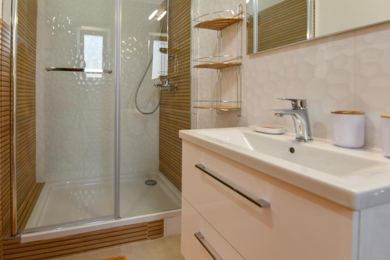 New Luxury 3 Bedroom 4 Air Conditioners Zadar Exterior foto