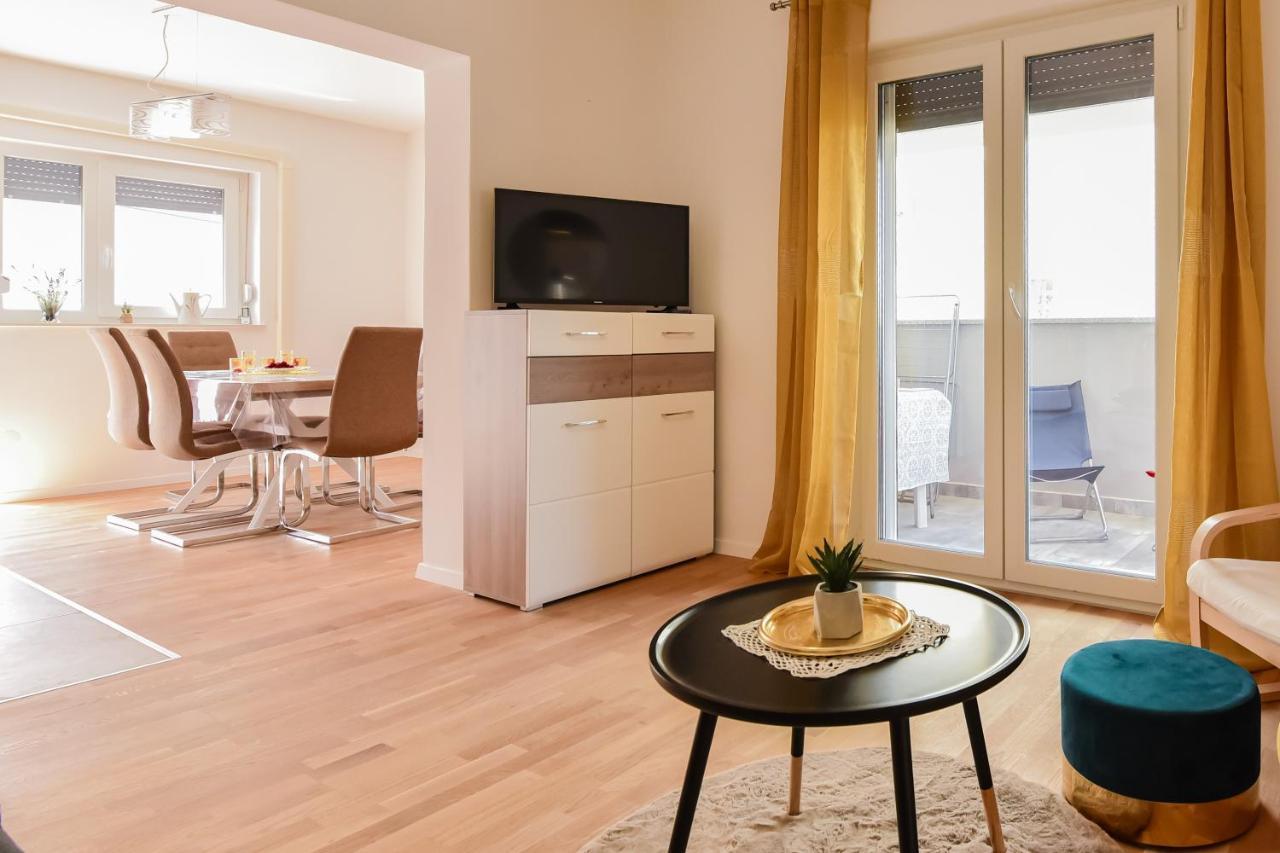 New Luxury 3 Bedroom 4 Air Conditioners Zadar Exterior foto